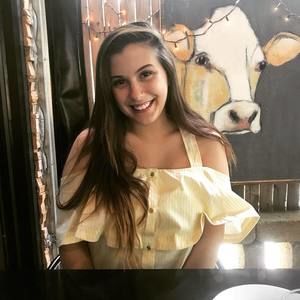 Meet your Posher, Olivia